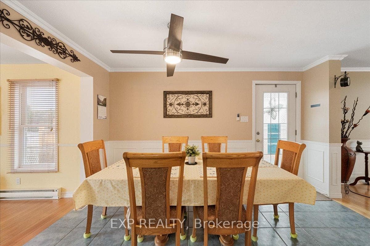 213 Longueuil Street photo 14