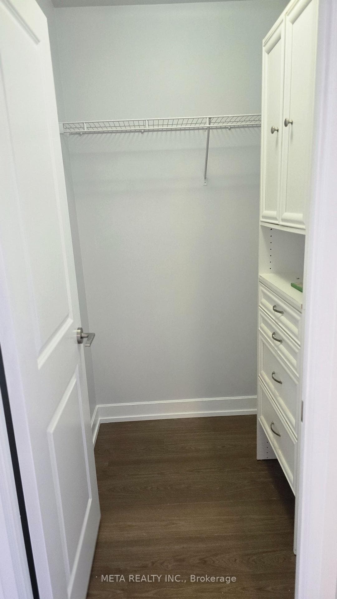 2 Eva Road Unit 2527 photo 17