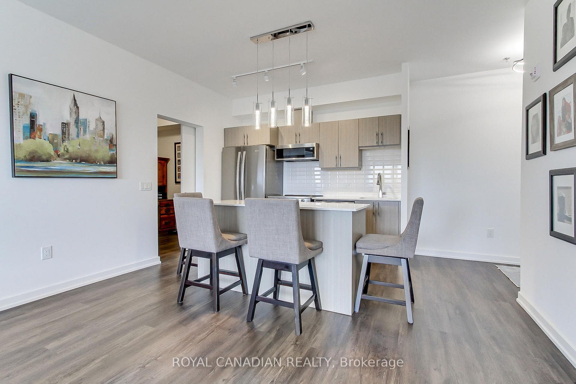 430 ESSA Road Unit 418 photo 10