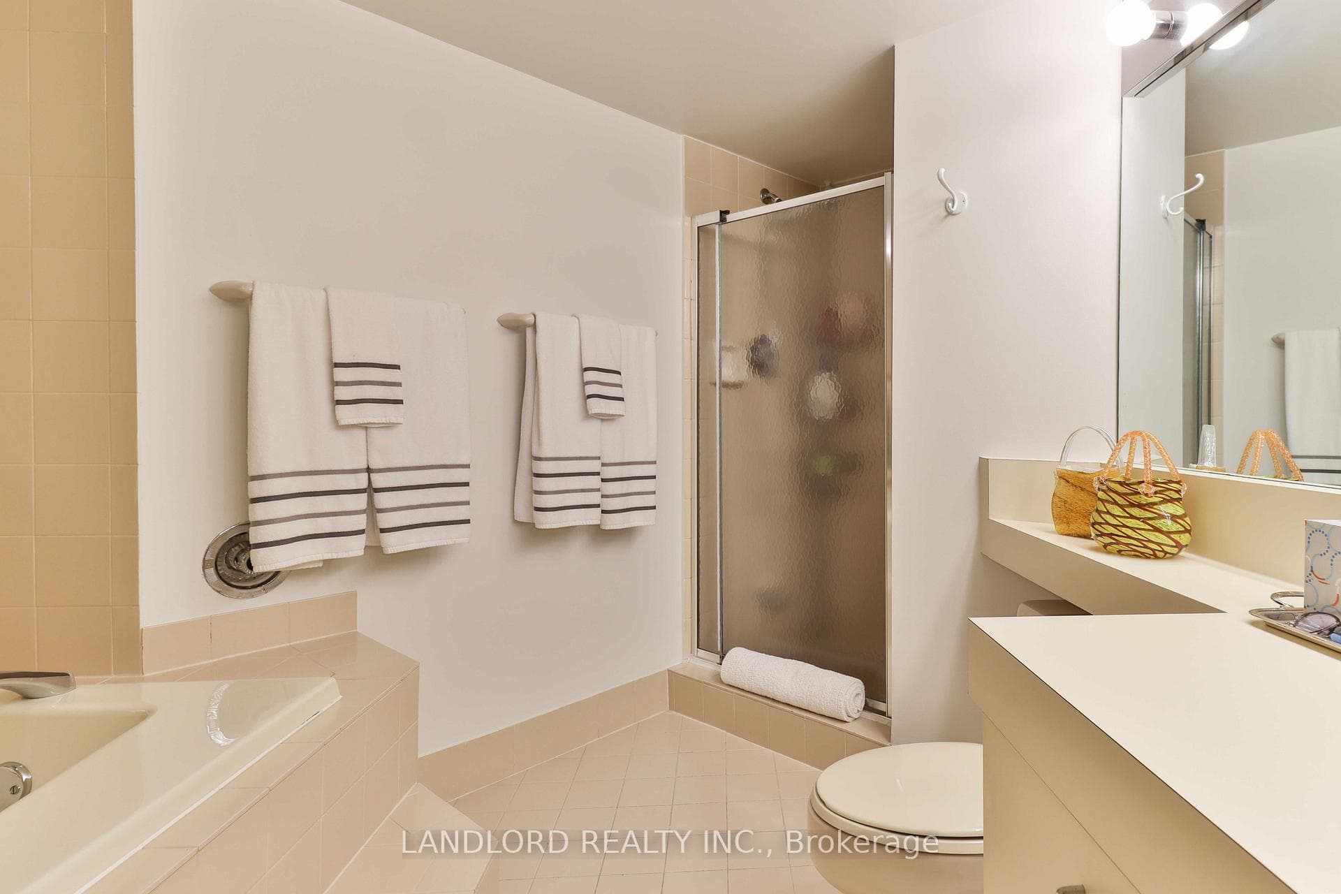 278 Bloor Street Unit 1801 photo 25