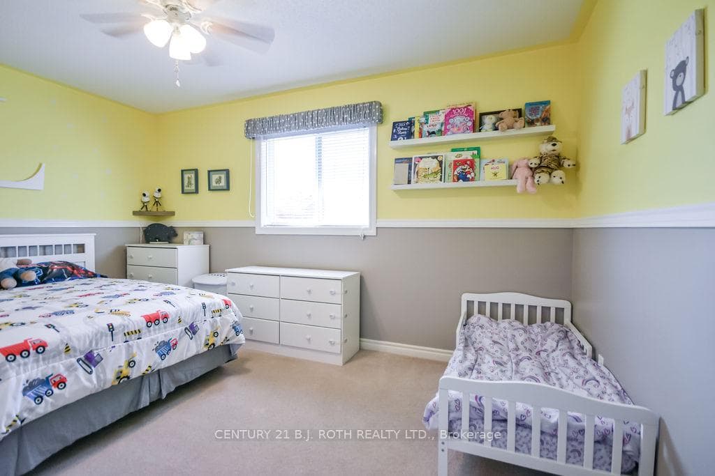 12 White Crescent photo 19