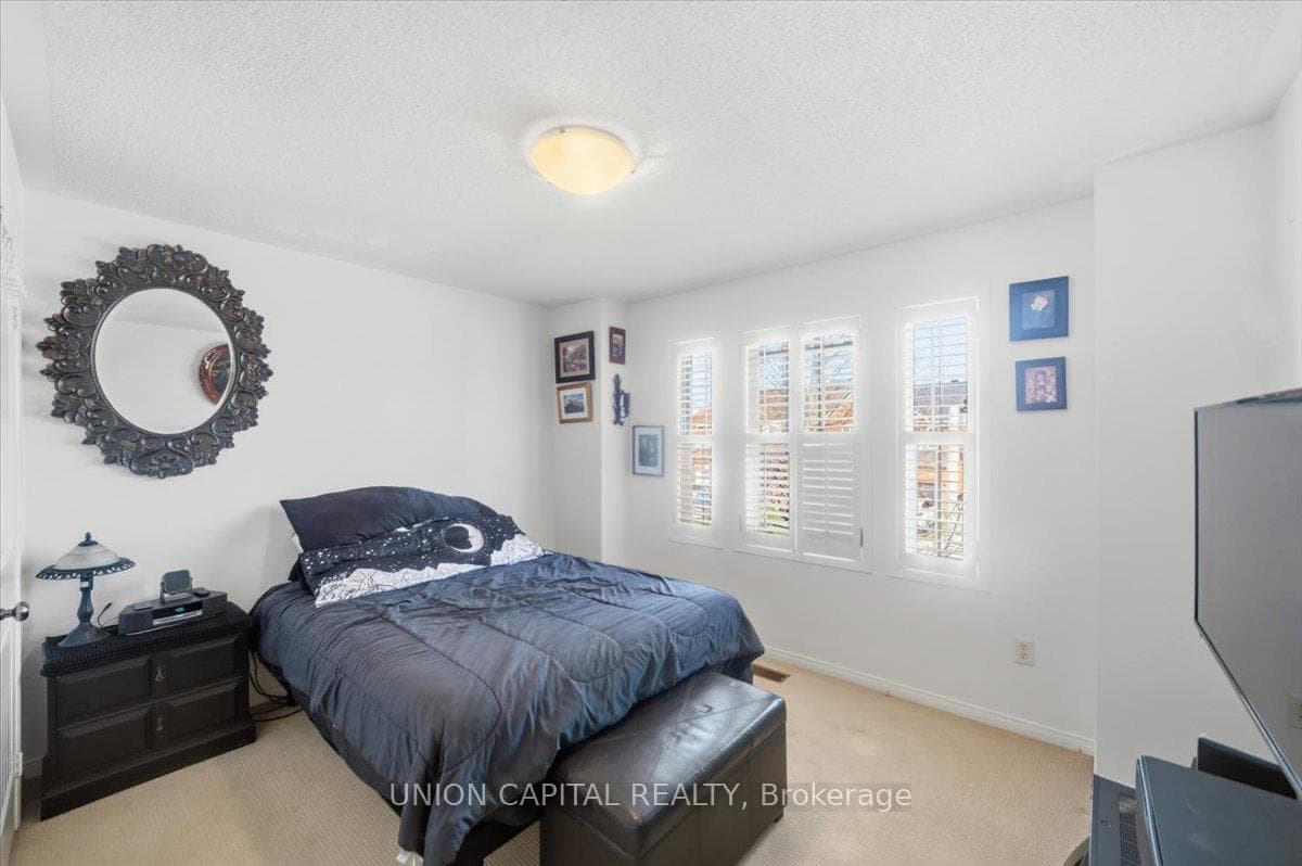27 Ken Laushway Avenue photo 26