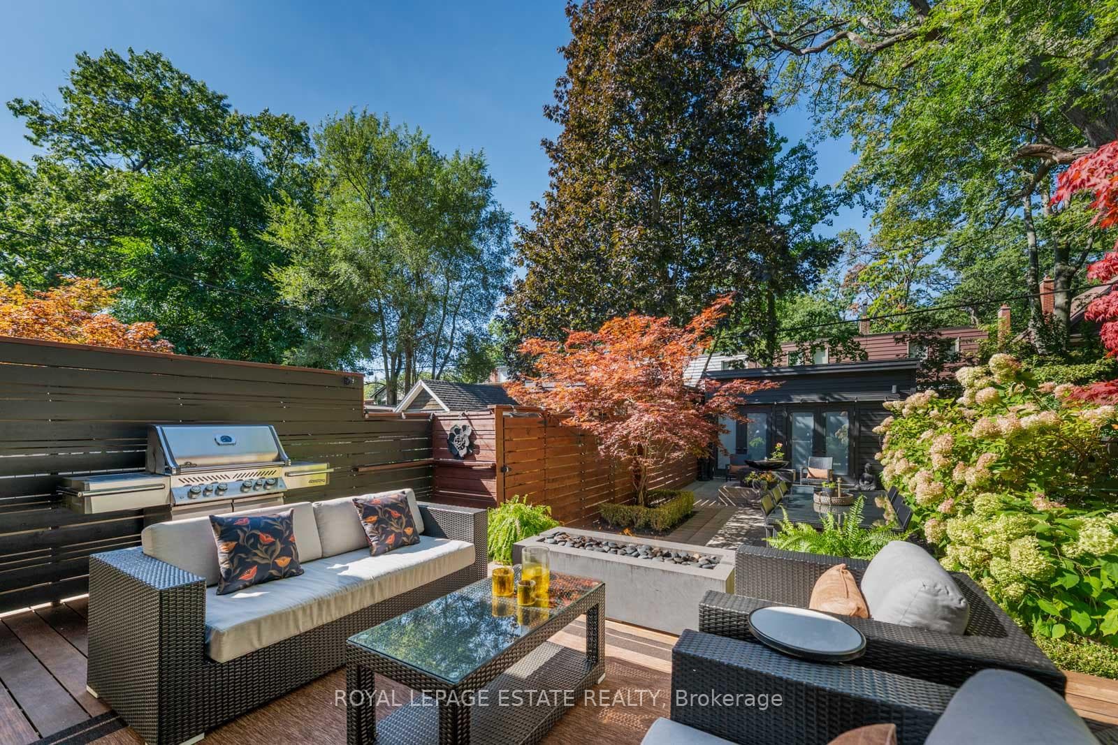 242 Willow Avenue photo 9