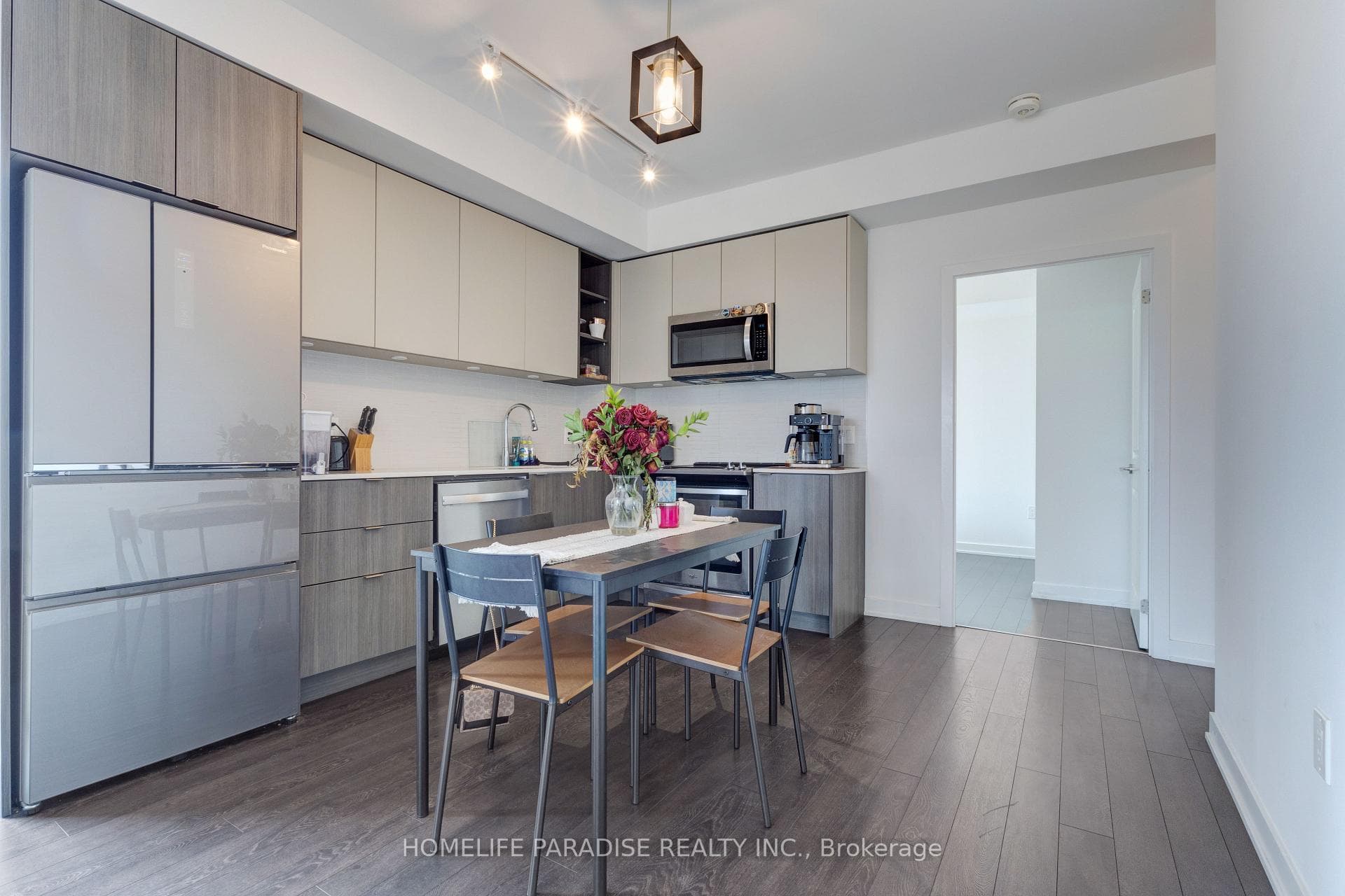 100 Eagle Rock Way Unit 319 photo 13