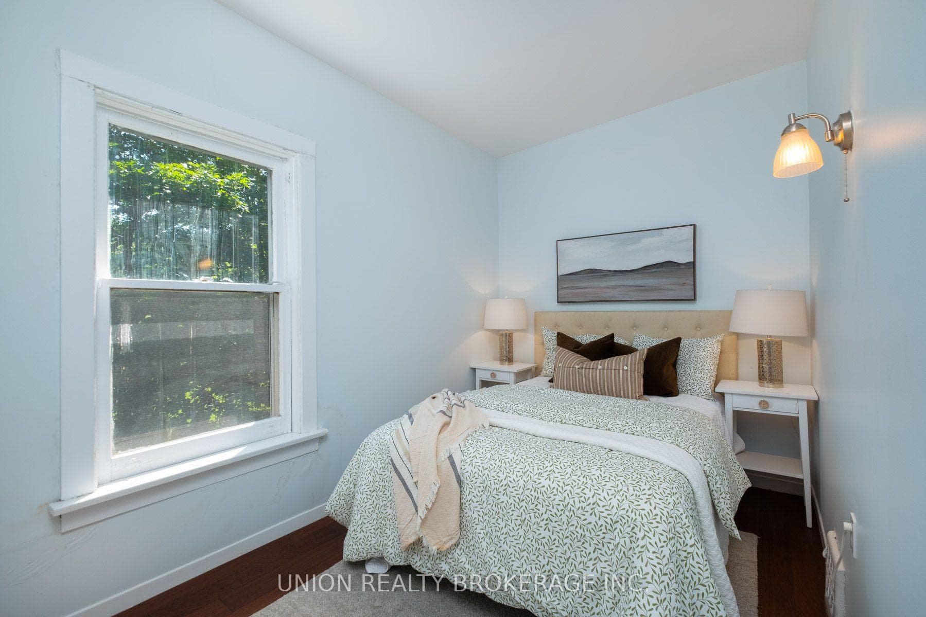 Bedroom 3 overlooking backyard