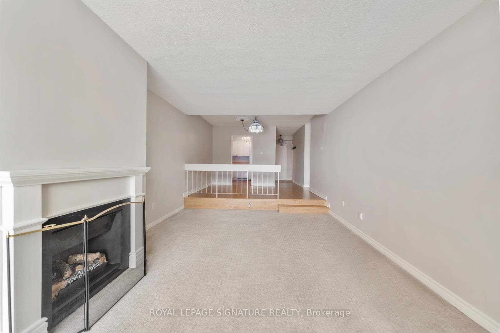 1359 White Oaks Boulevard Unit 1503 photo 7