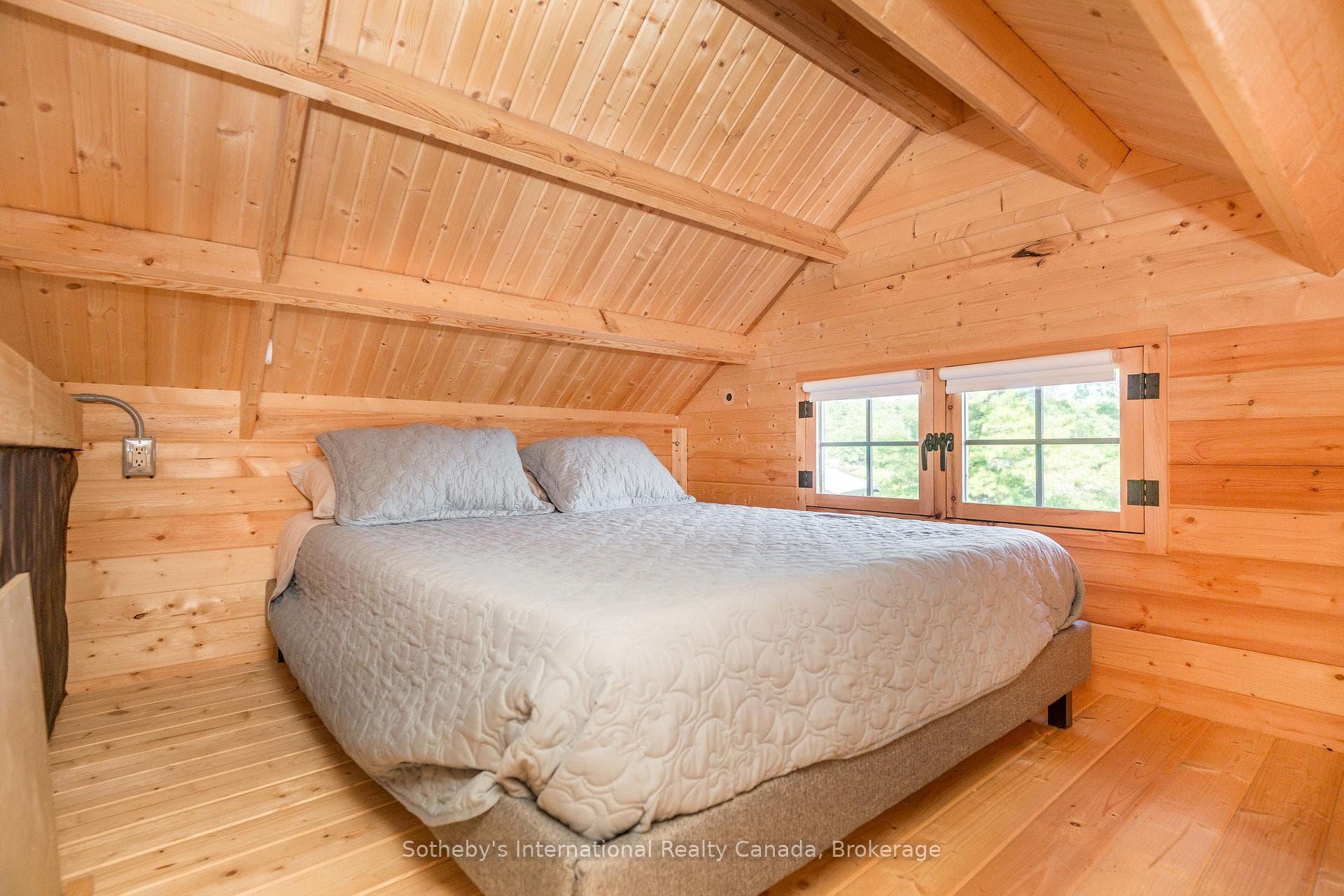 1 B277 Island photo 28
