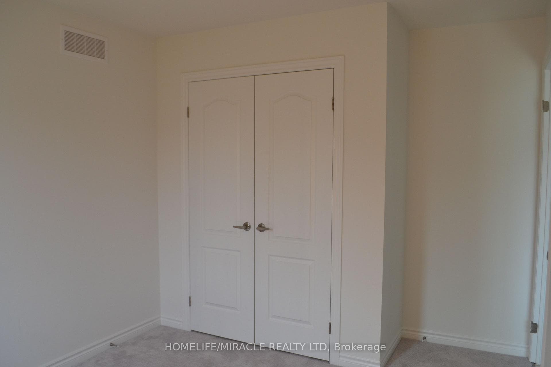 92 Delong Drive photo 21