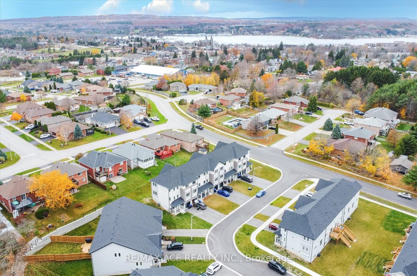 2 Lahey Crescent photo 39