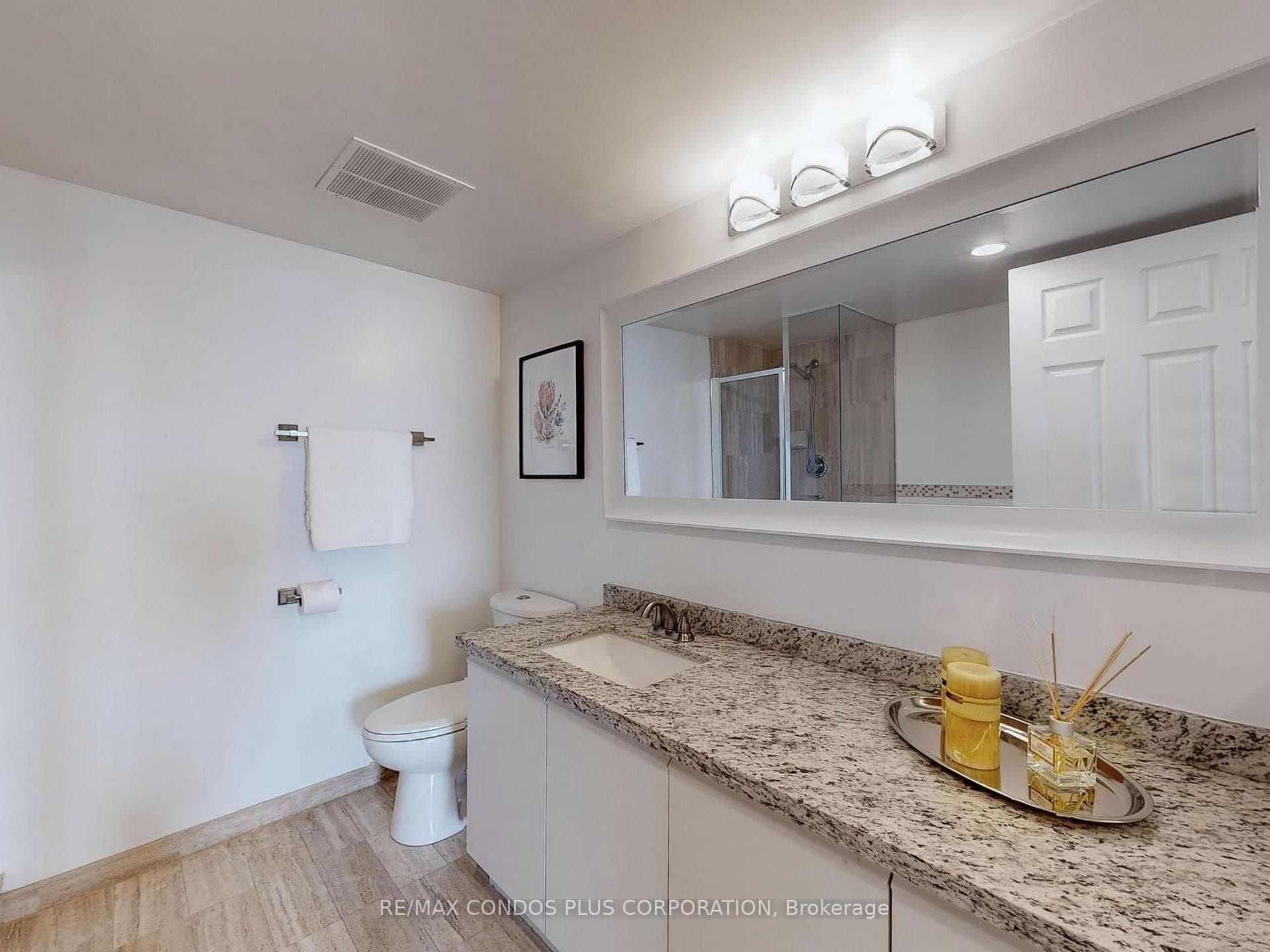 5 Concorde Place Unit 2107 photo 12