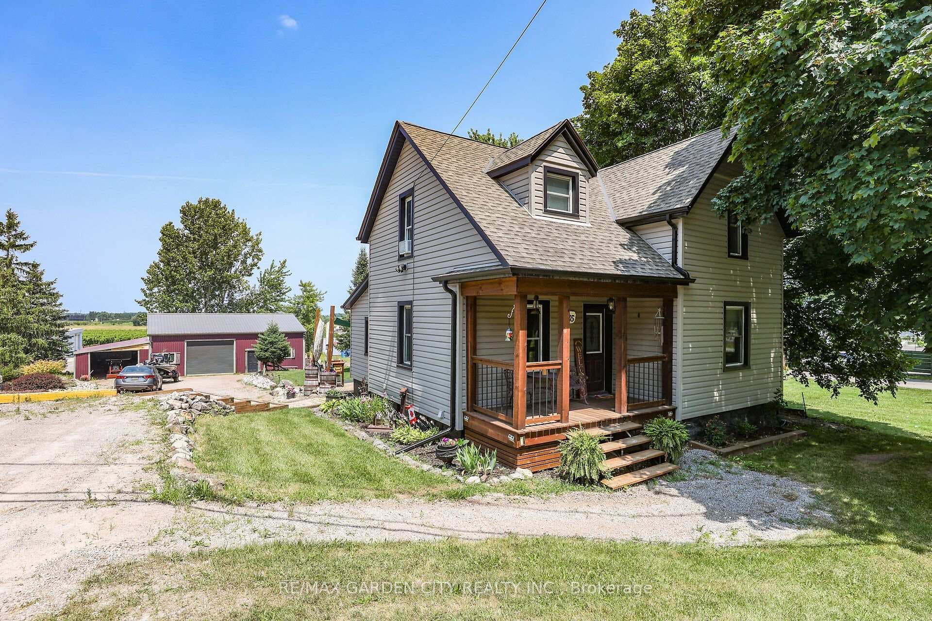 3745 King Street photo 3