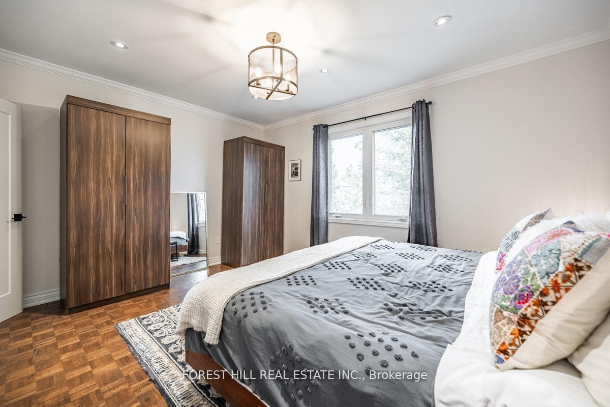 84 Earlscourt Avenue photo 15