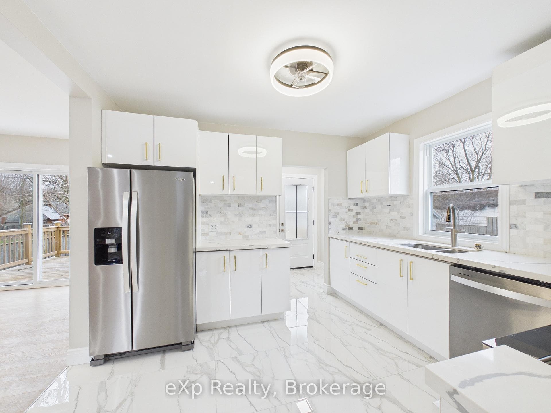 276 Foster Avenue photo 6