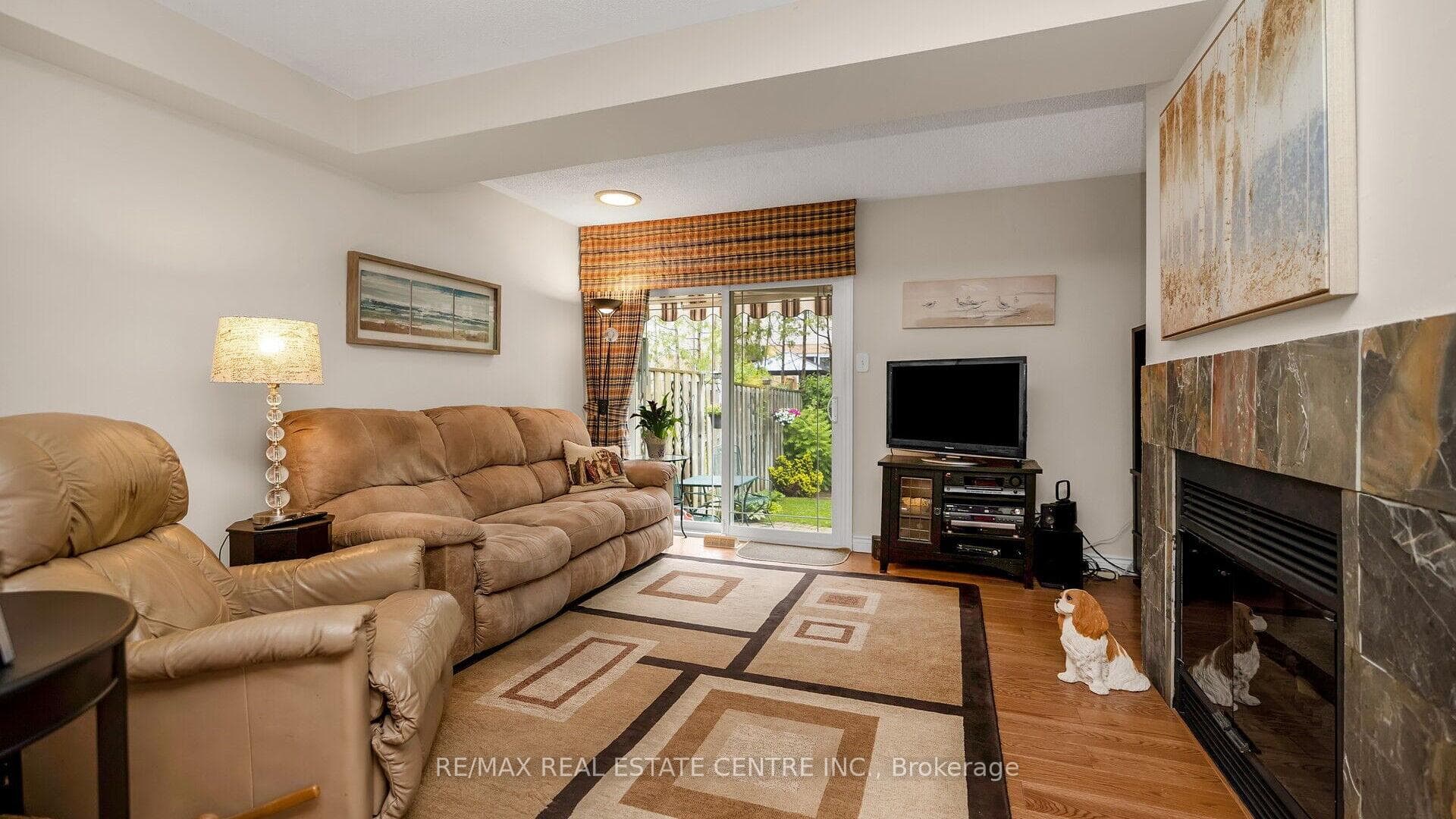 Family Room Walk to Back yard