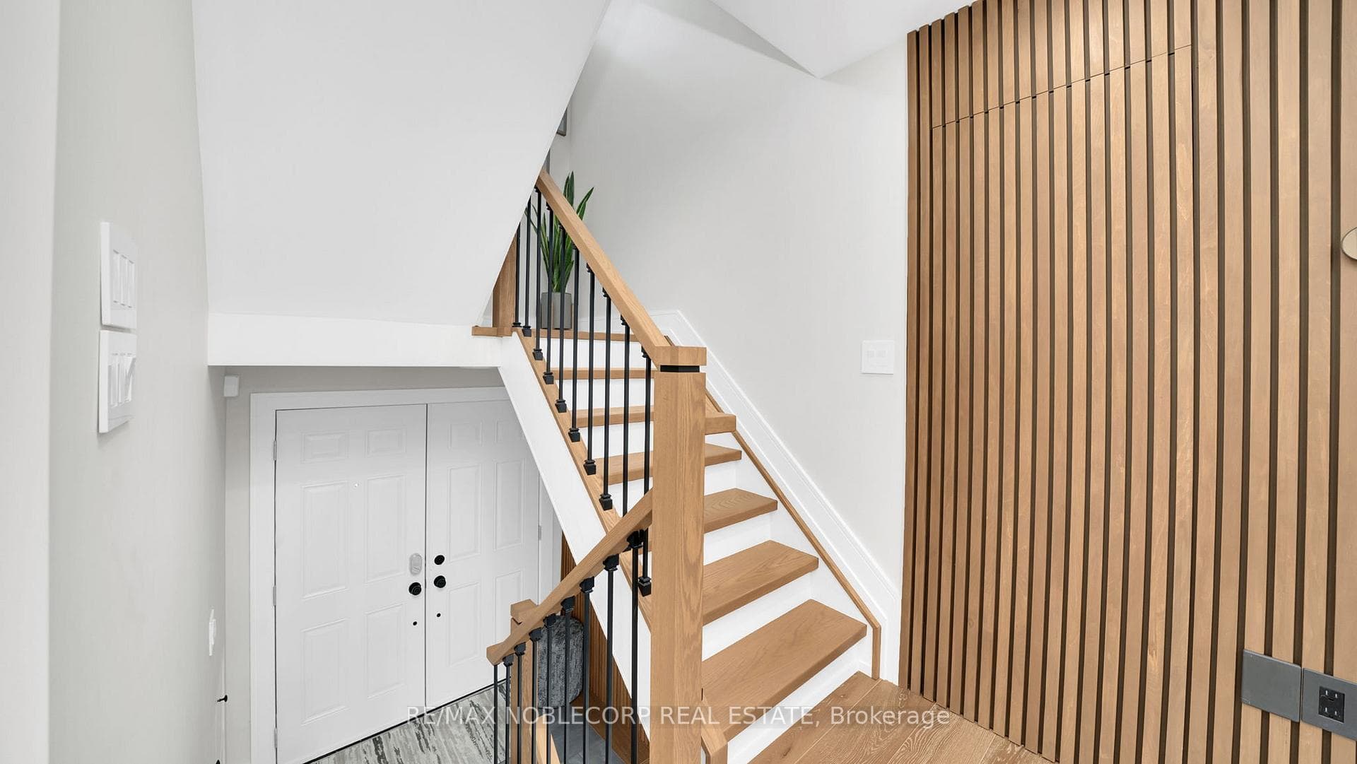 199 Ellwood Drive photo 5