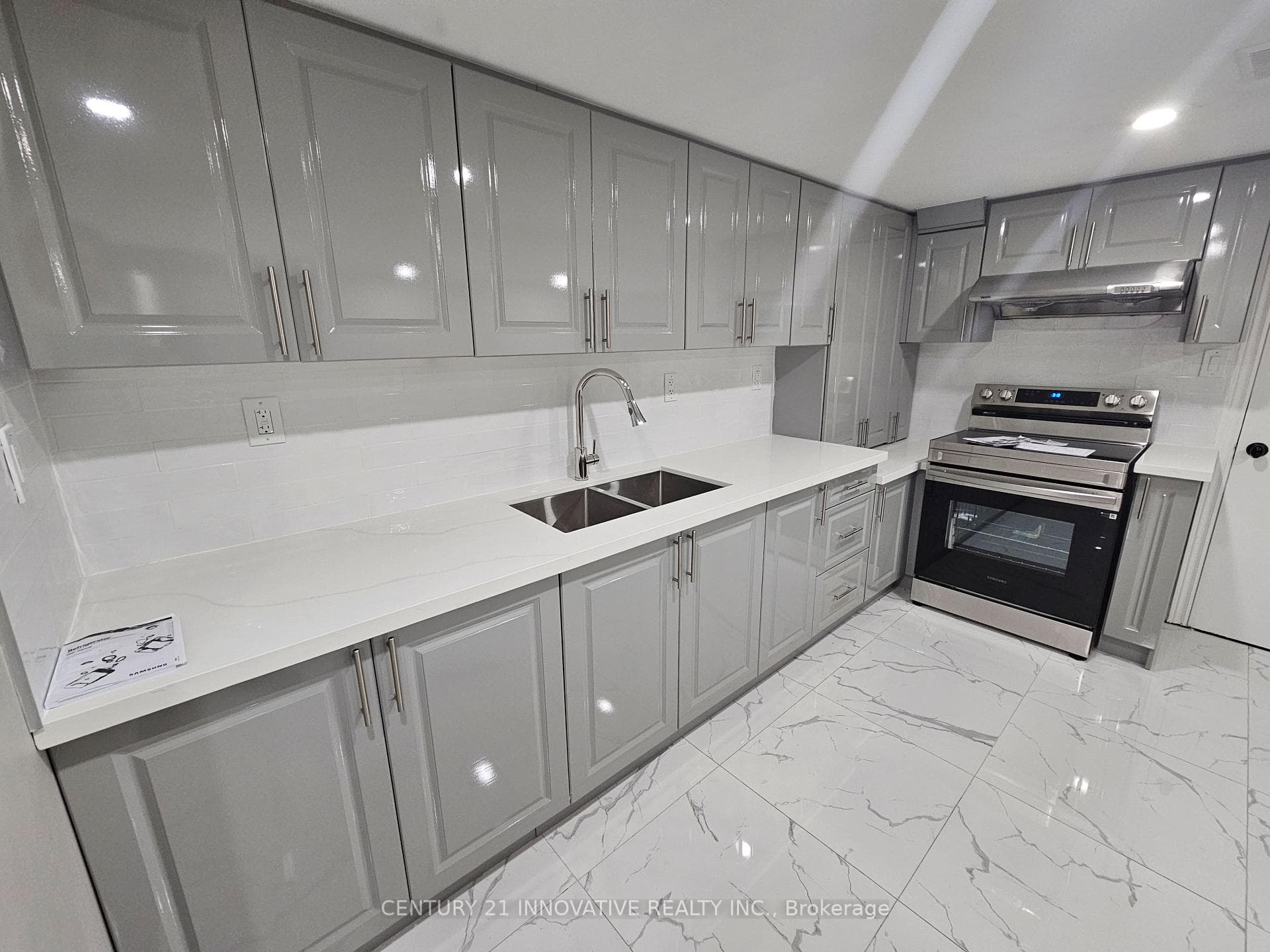 119 Elderslie Crescent Unit Bsmt photo 8