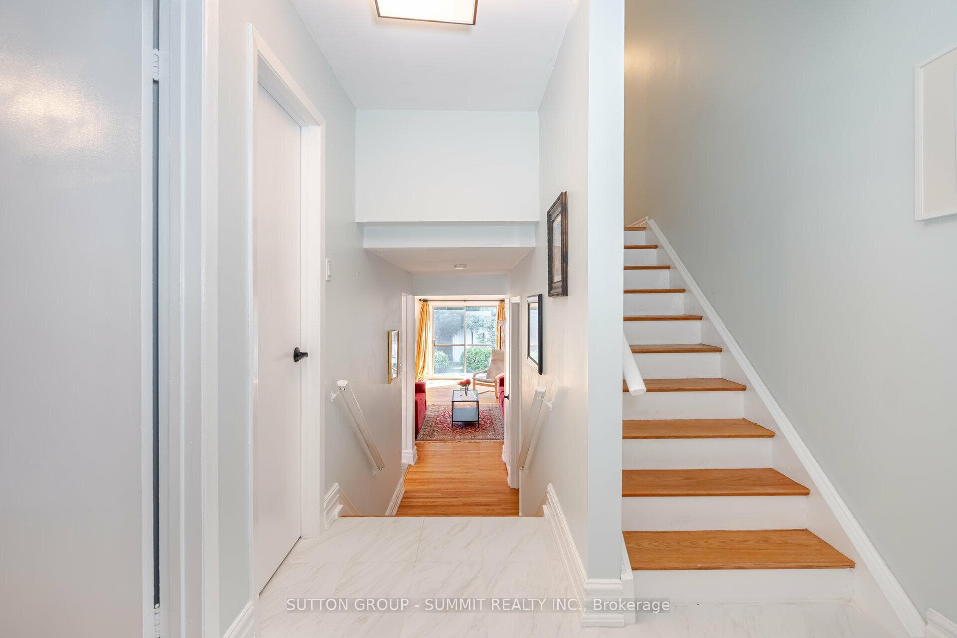 2379 Goodison Avenue photo 7