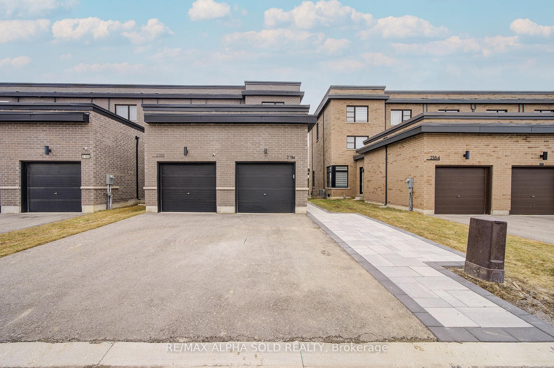 2186 Donald Cousens Parkway photo 47