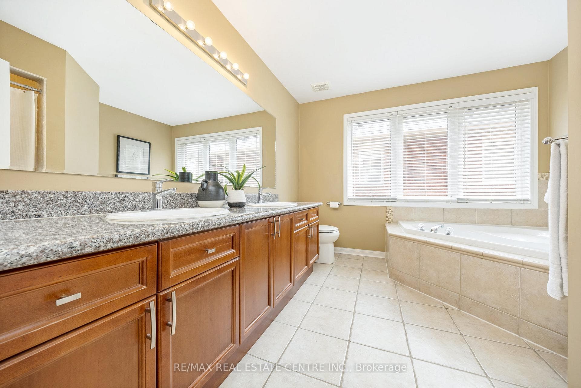 124 Arborglen Drive photo 22