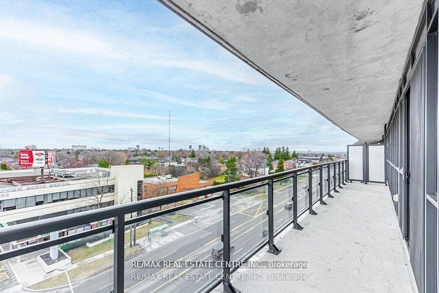 3237 Bayview Avenue Unit 713 photo 24