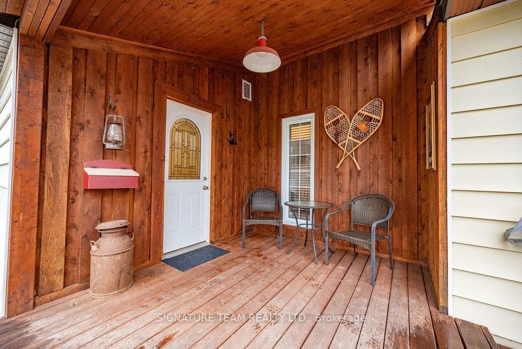 229 JANE Street photo 3