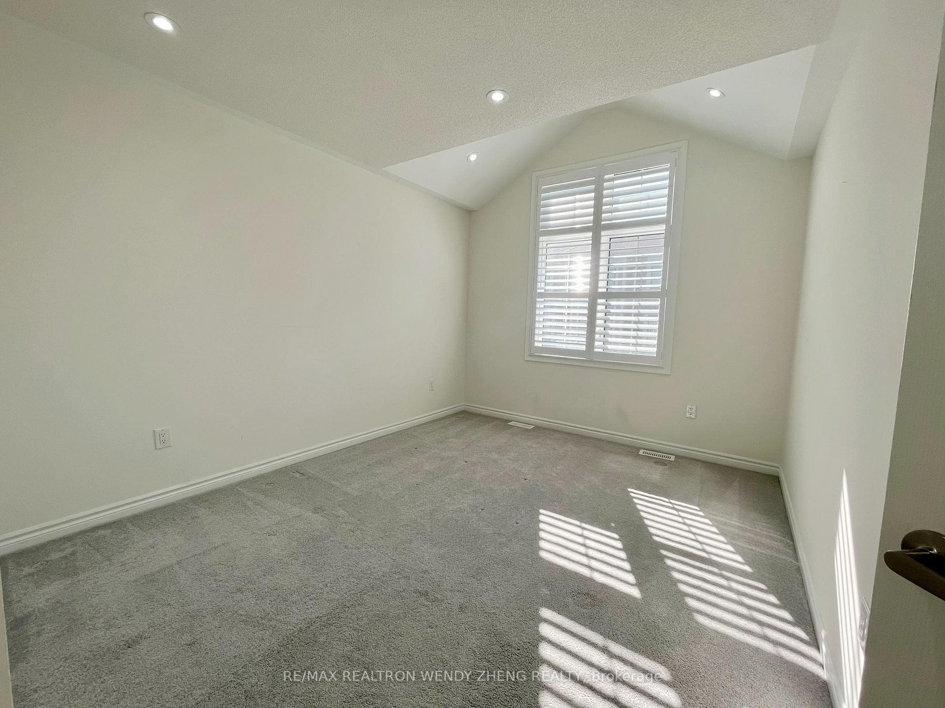 11 Windflower Way photo 13