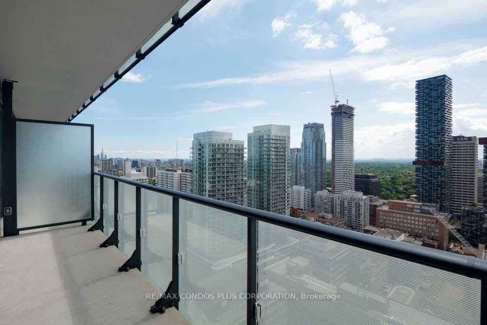 161 Roehampton Avenue Unit 3512 photo 32