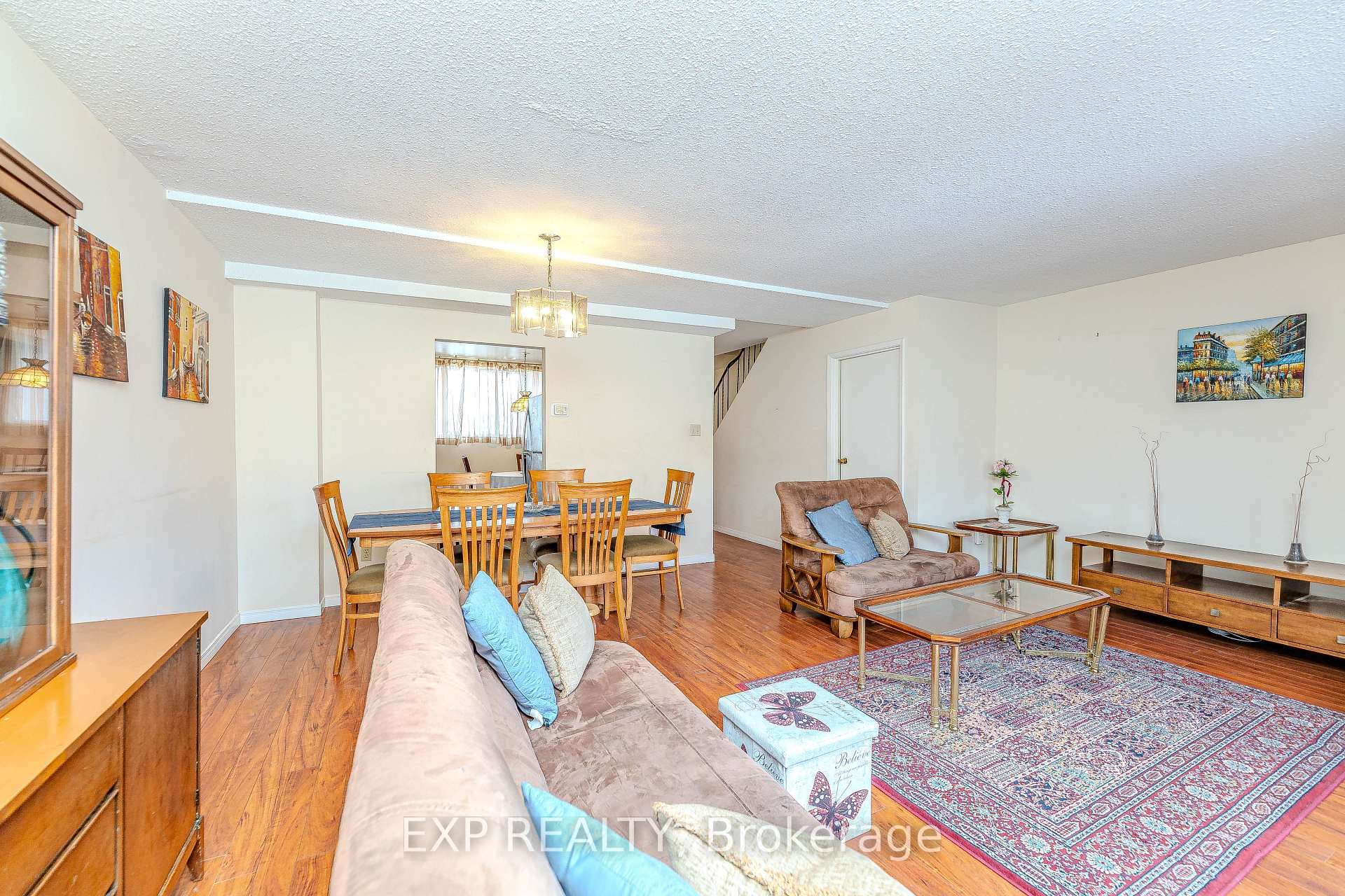6 Sprucewood Court photo 13