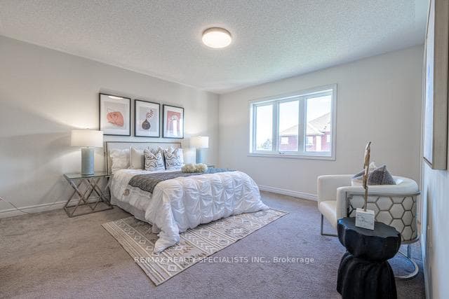 7 Snelgrove Crescent photo 19