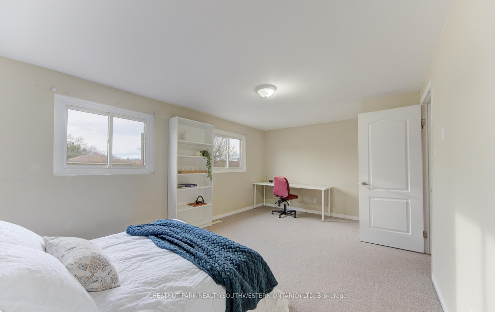 302 Bluevale Street Unit C photo 20