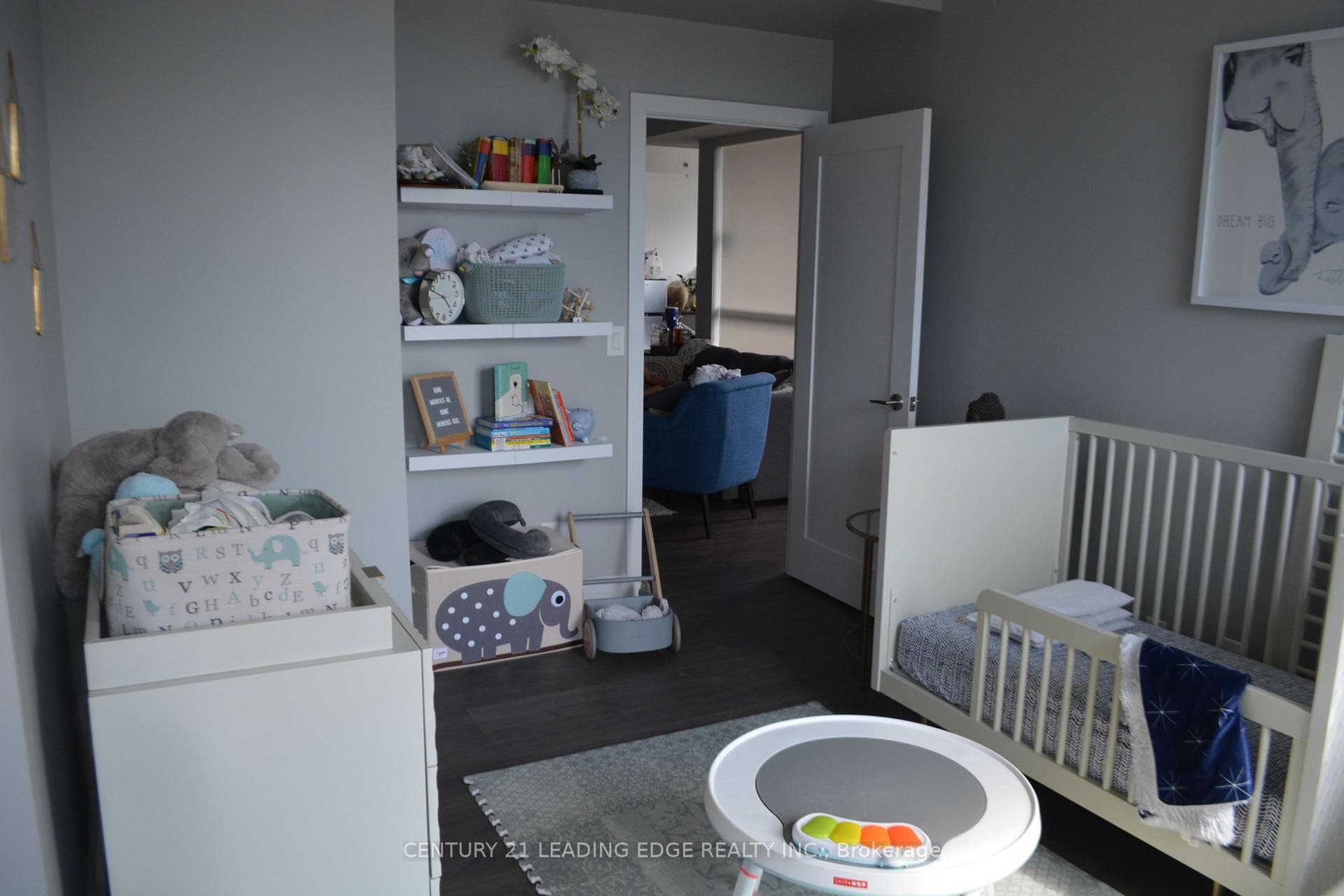 318 Richmond Street Unit 3806 photo 17