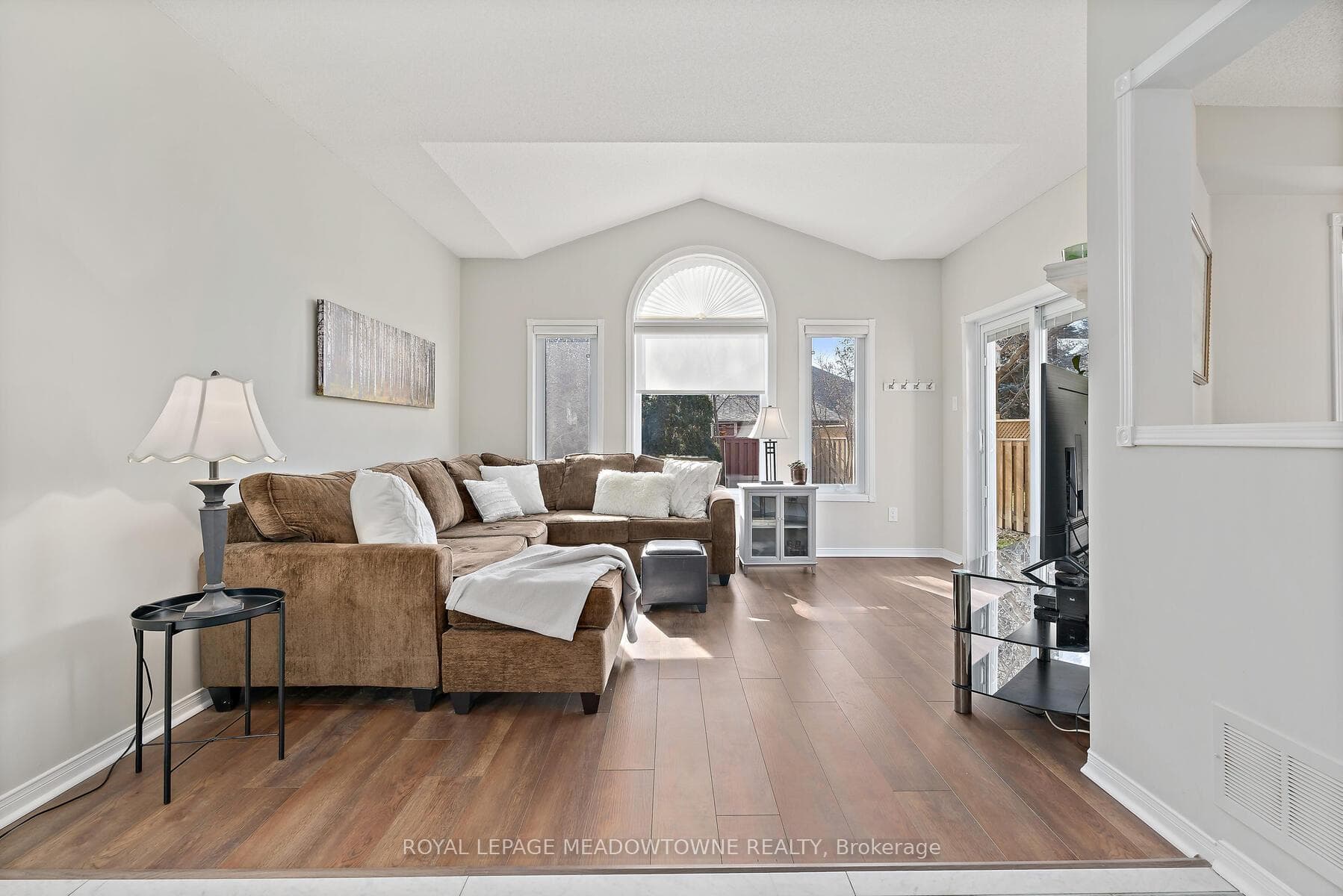 28 Lauchlin Crescent photo 12