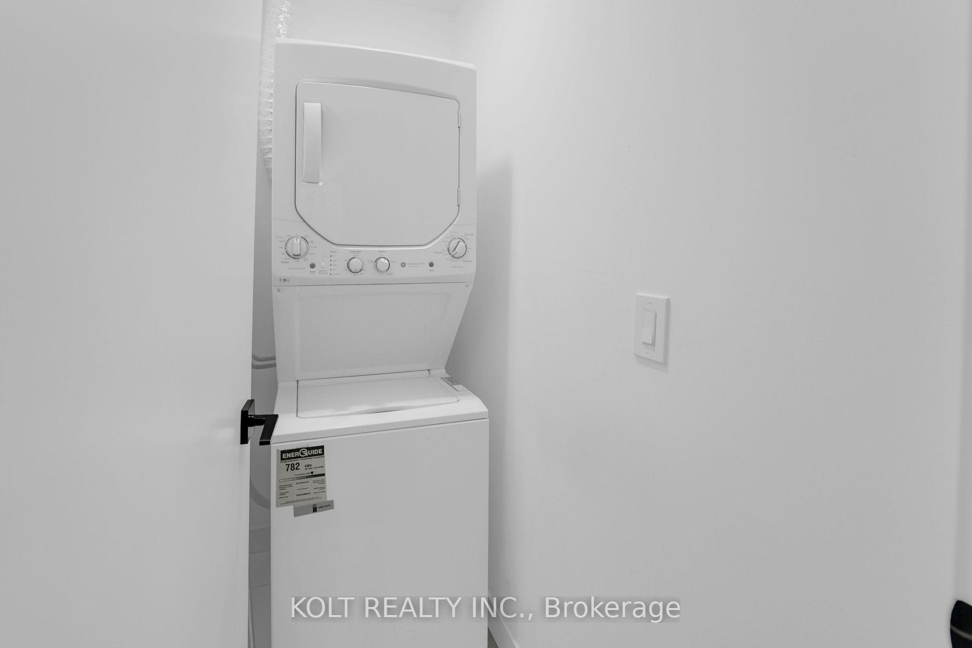 2489 Taunton Road Unit 222 photo 8