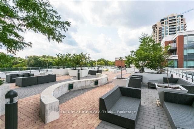 8228 Birchmount Road Unit 307 photo 9