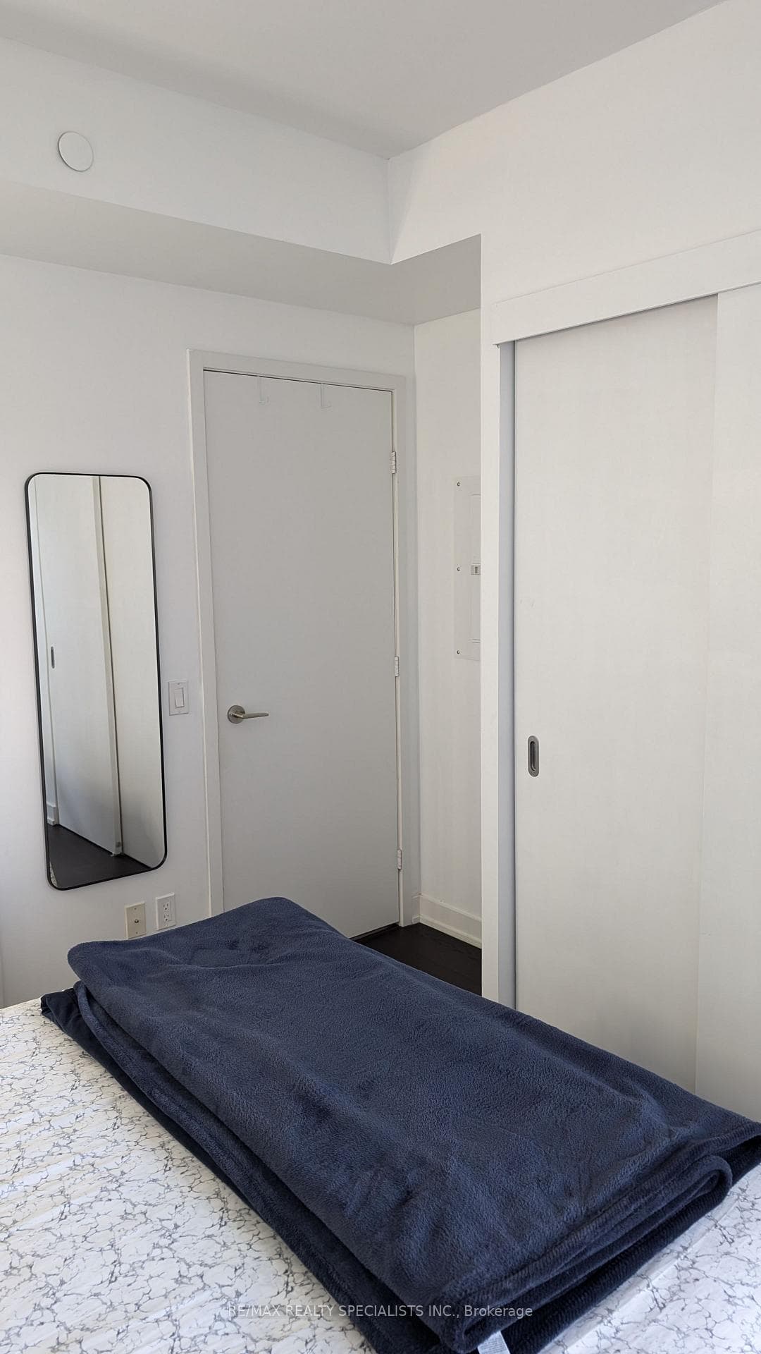 1030 KING Street Unit 927 photo 13