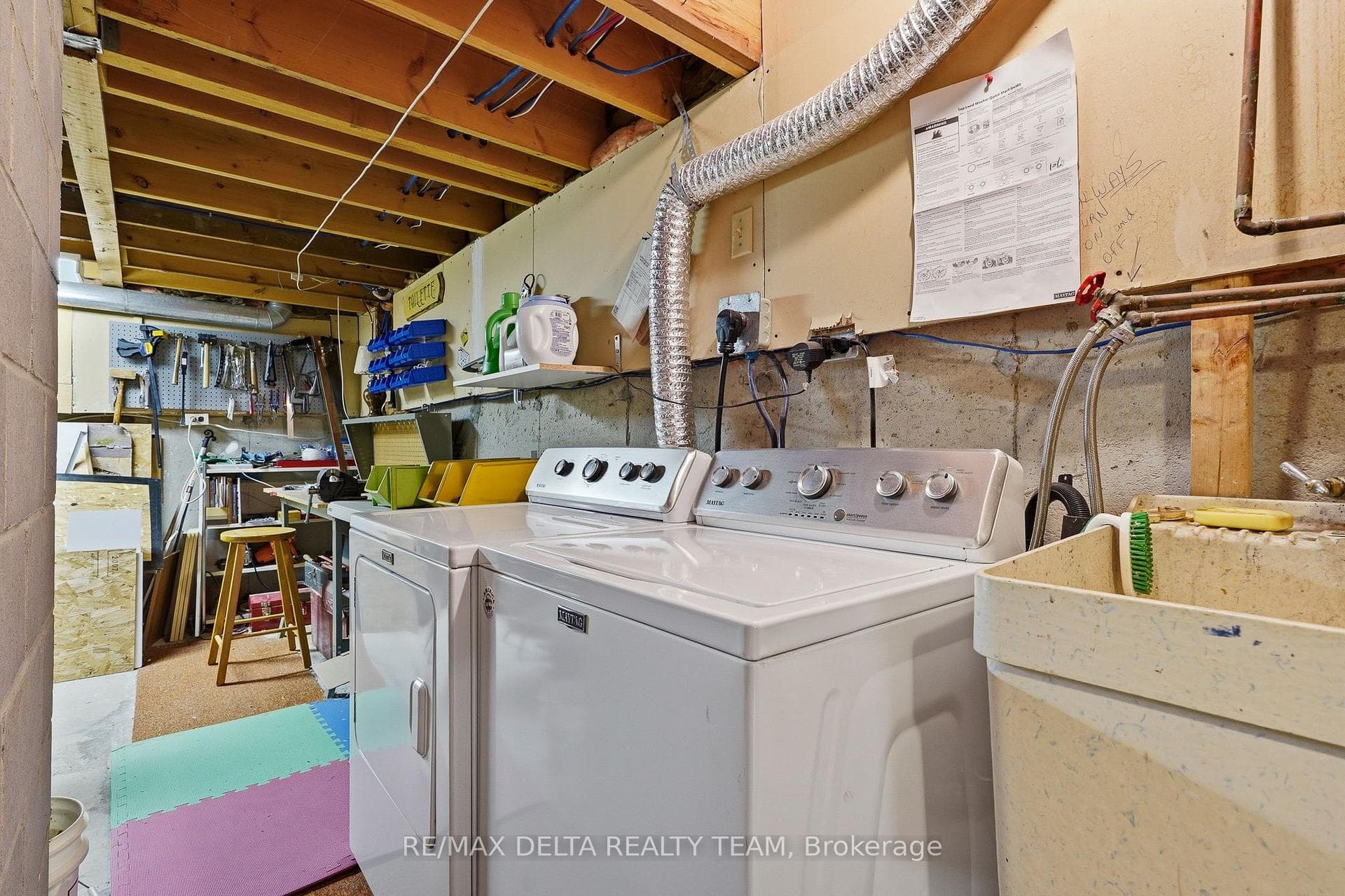 1091 St Lucia Place photo 26