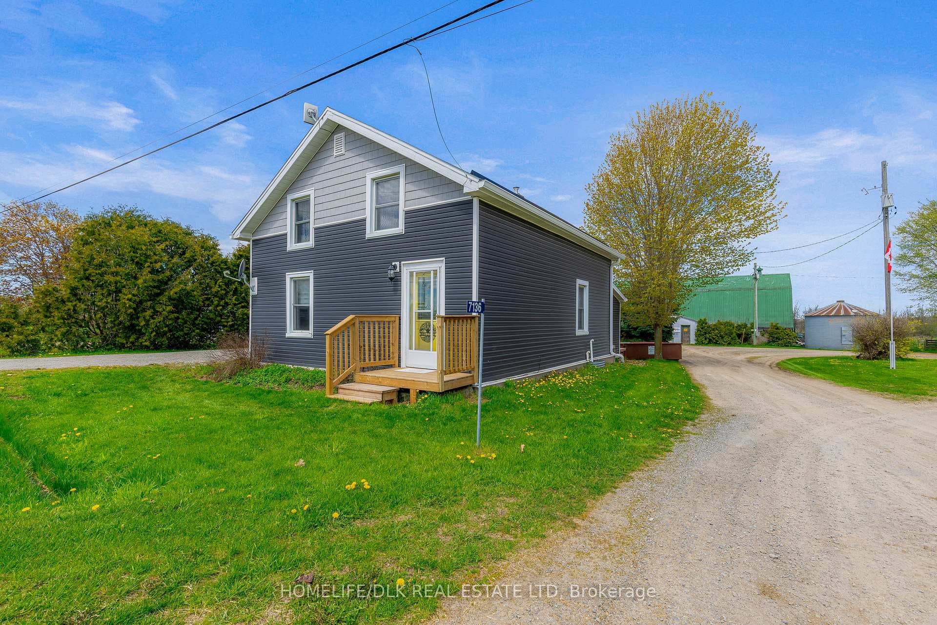 7136 County 42 Road photo 3
