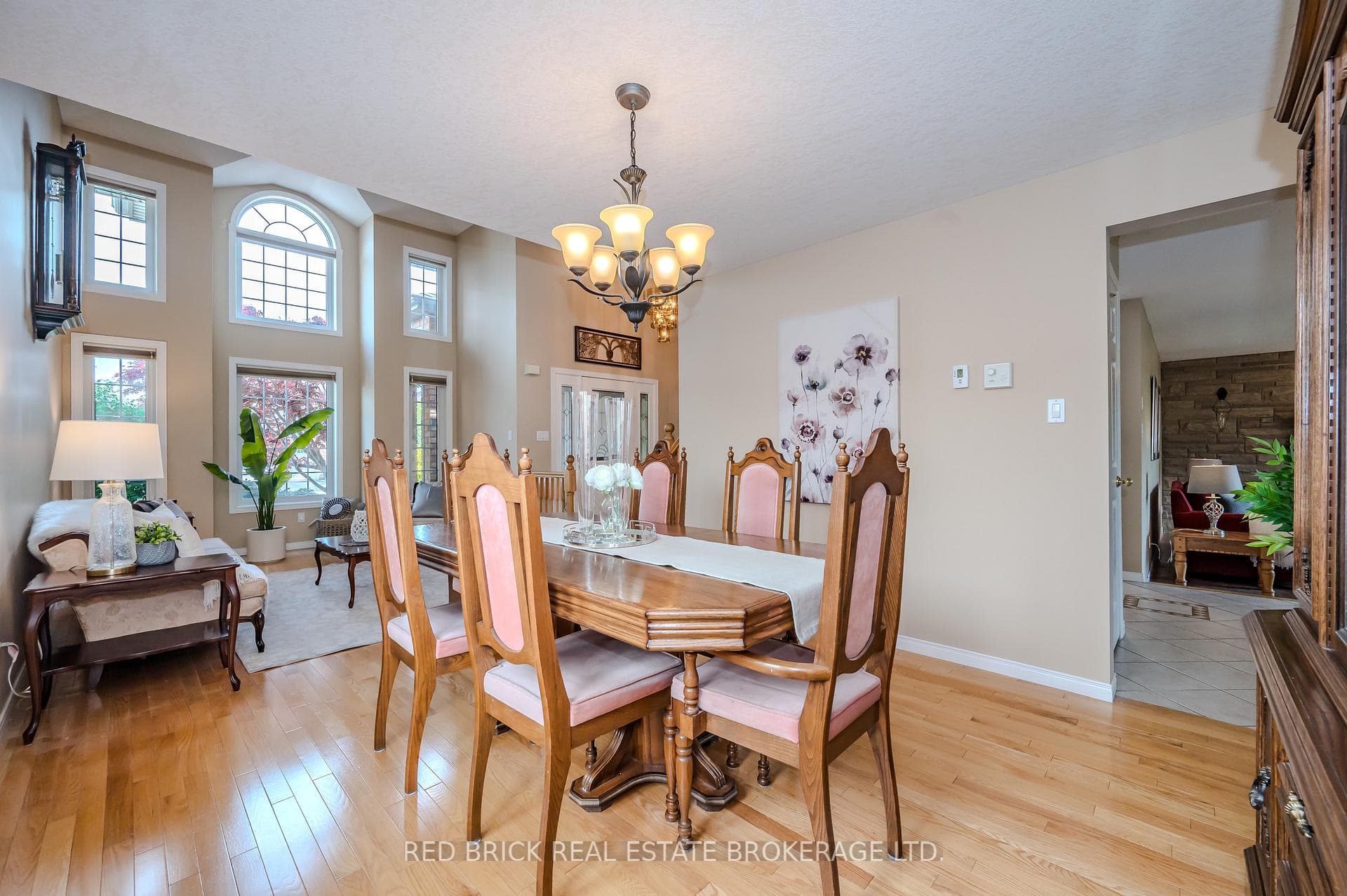 210 Summerfield Drive photo 8