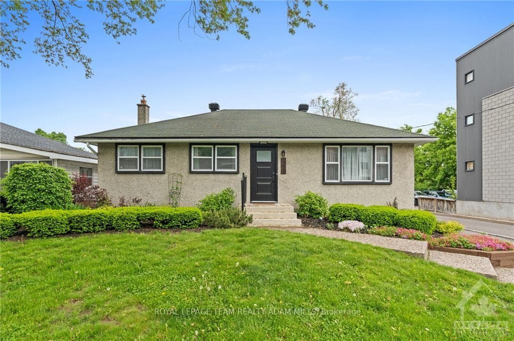 1377 MAYVIEW Avenue photo 2