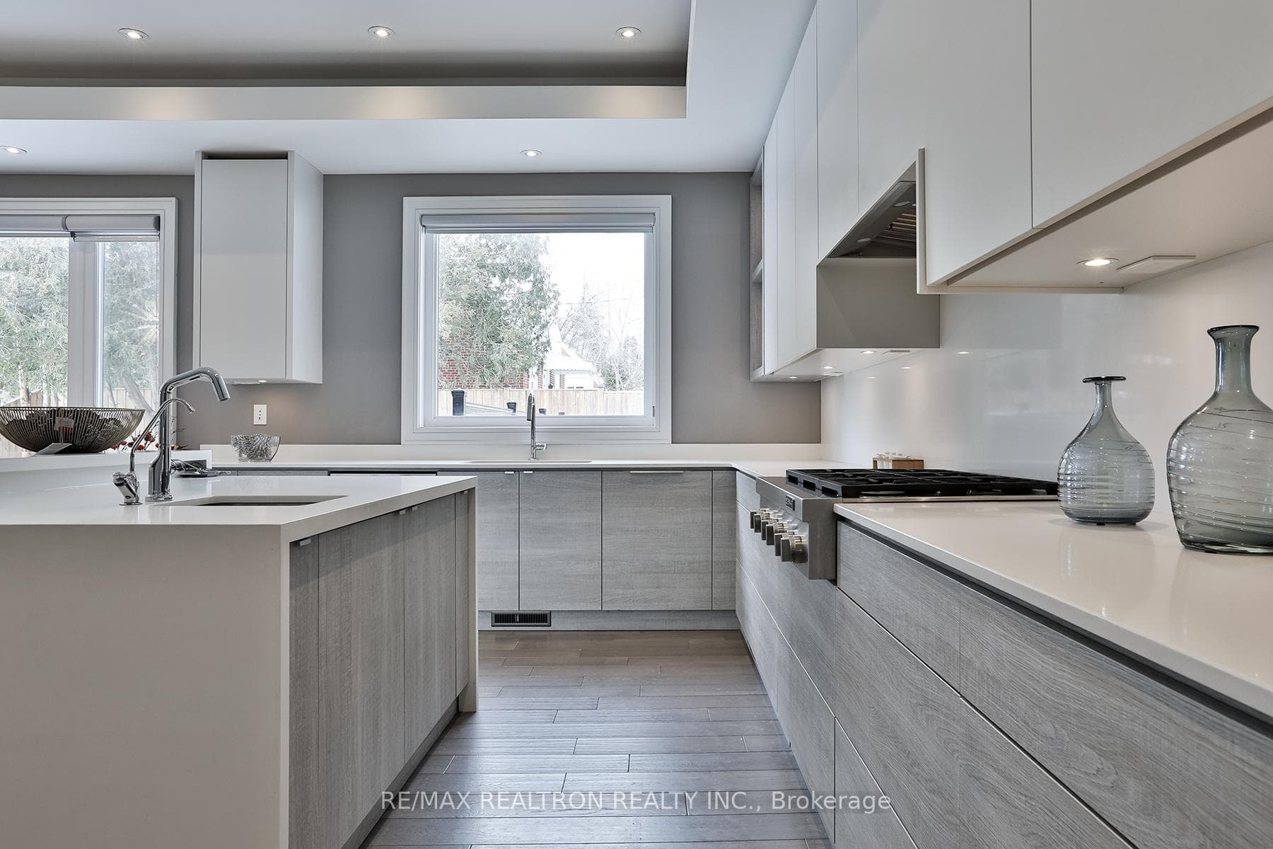 38 Lorraine Drive photo 18