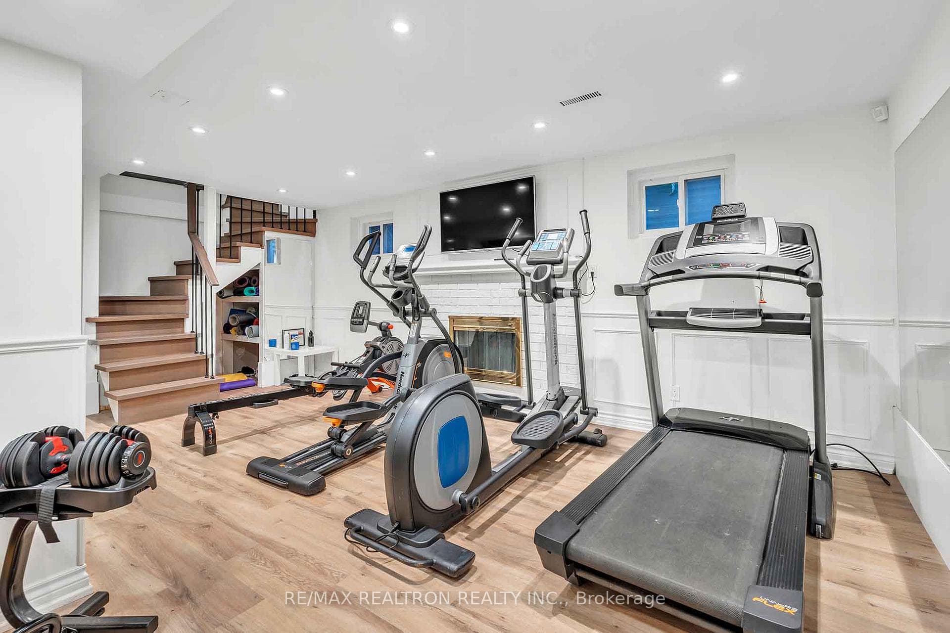 28 Houseman Crescent photo 31