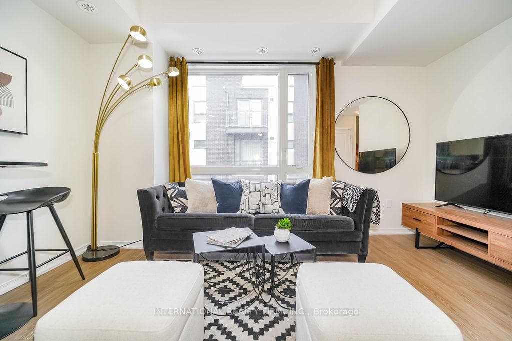 26 Fieldway Road Unit 39 photo 13