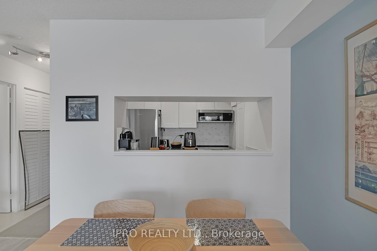 117 Gerrard Street Unit 713 photo 14
