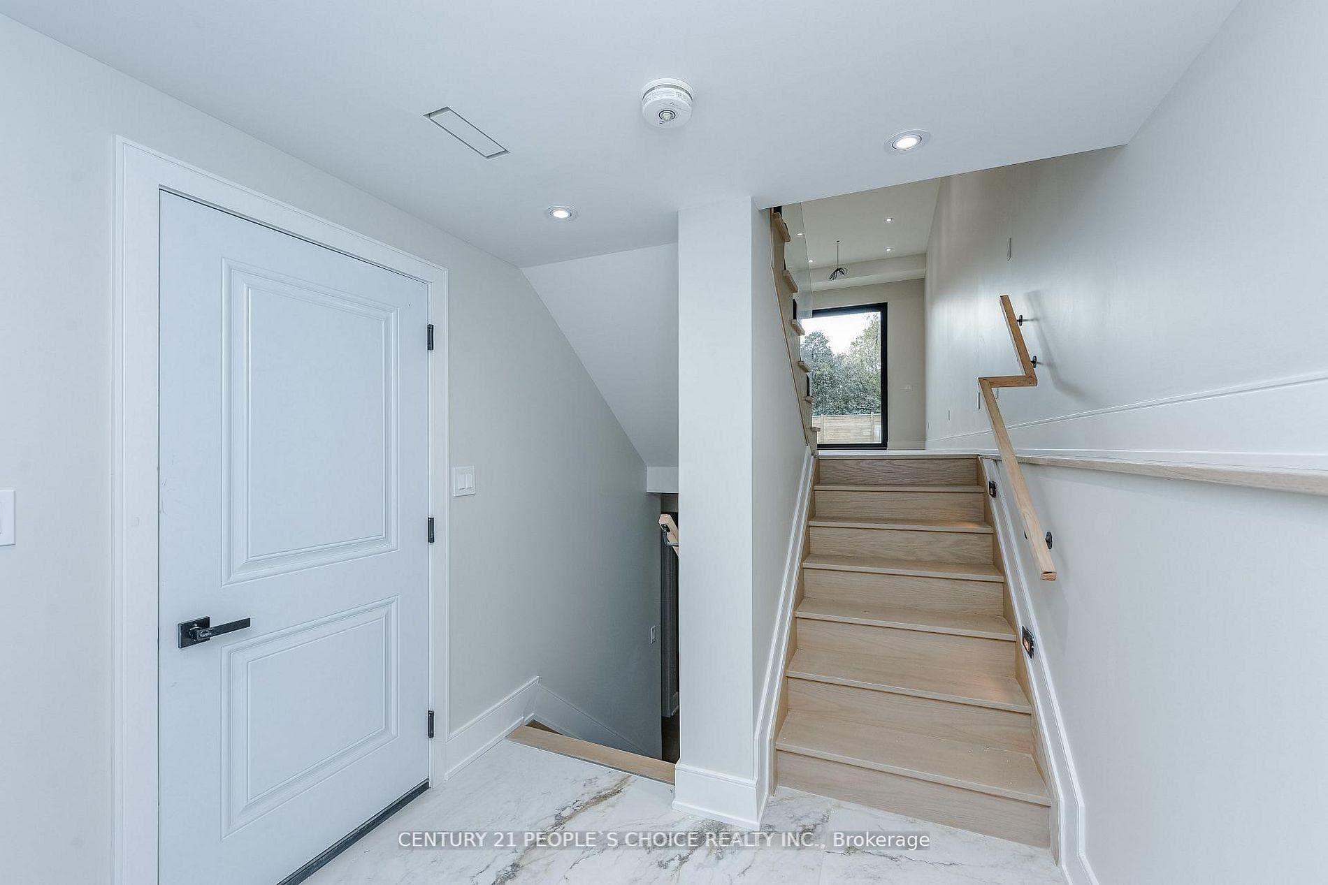 90 Twelfth Street photo 14