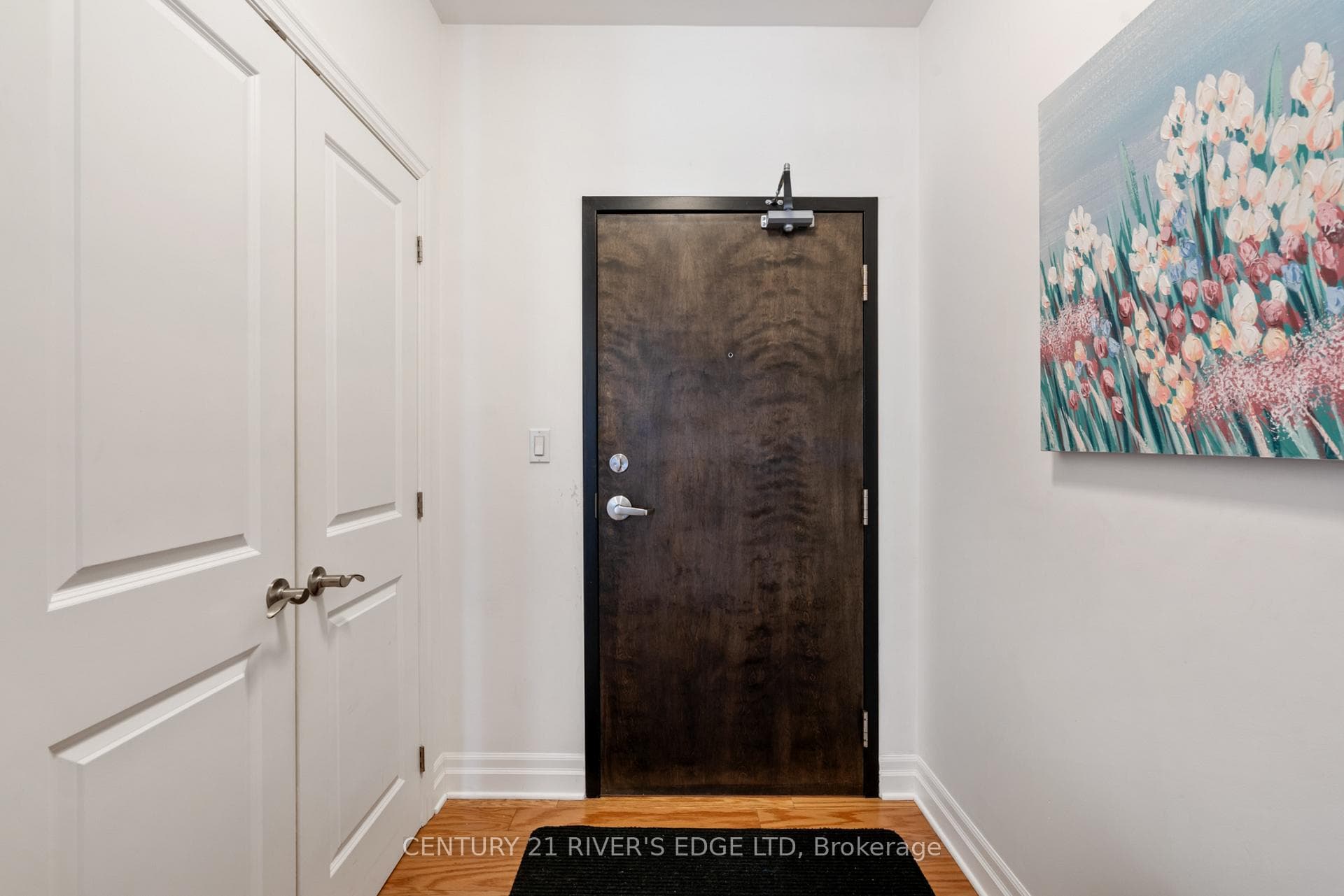 1109 Millwood Avenue Unit 302 photo 7