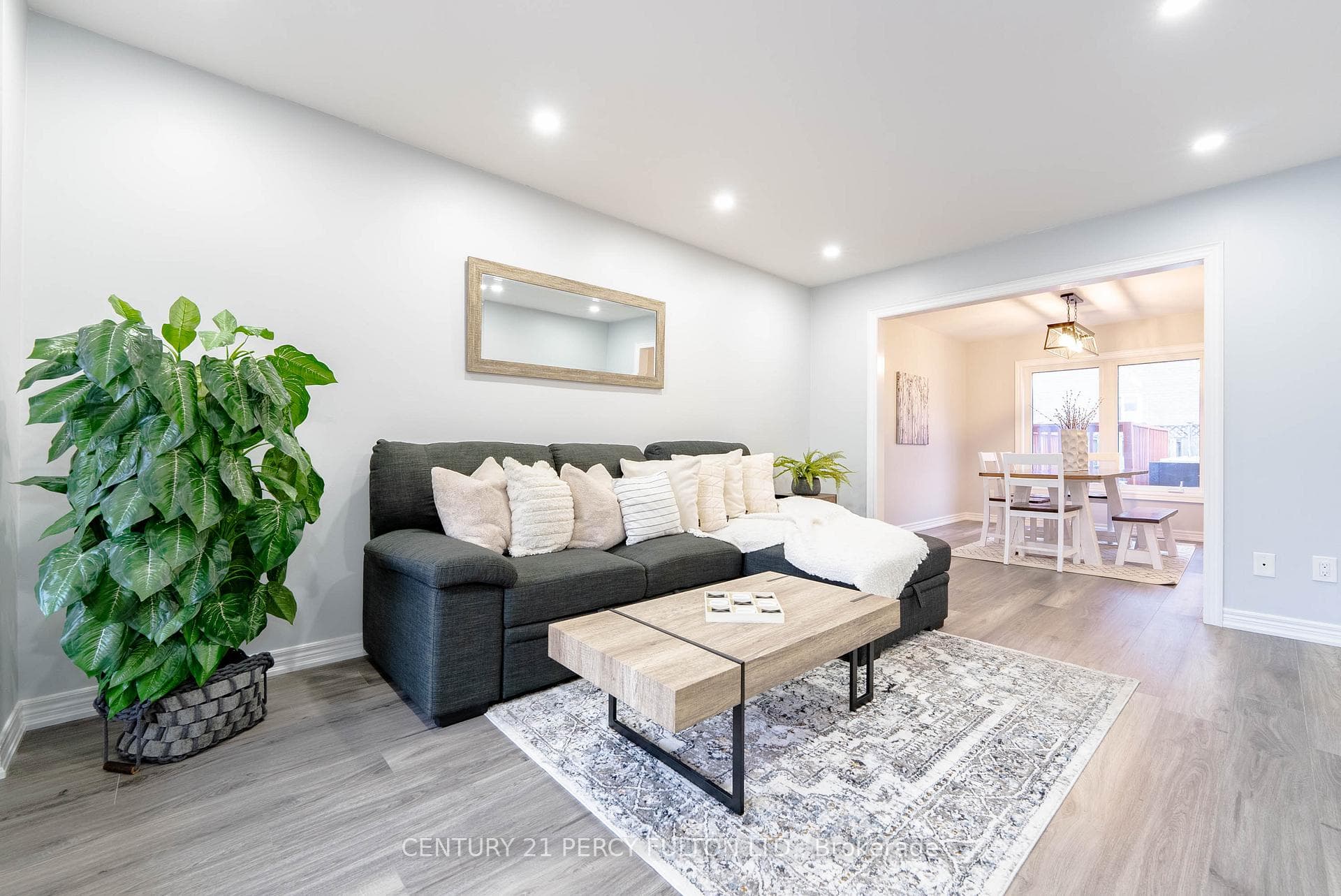 1502 Sturgeon Court photo 13
