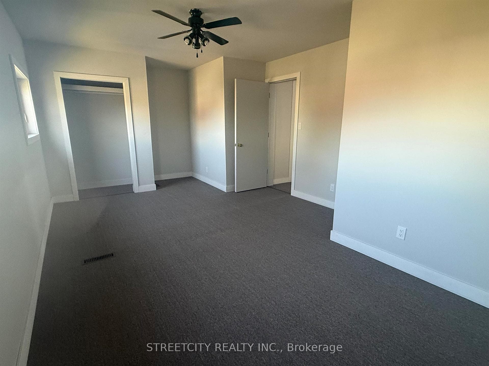 326 Ogden Street photo 15