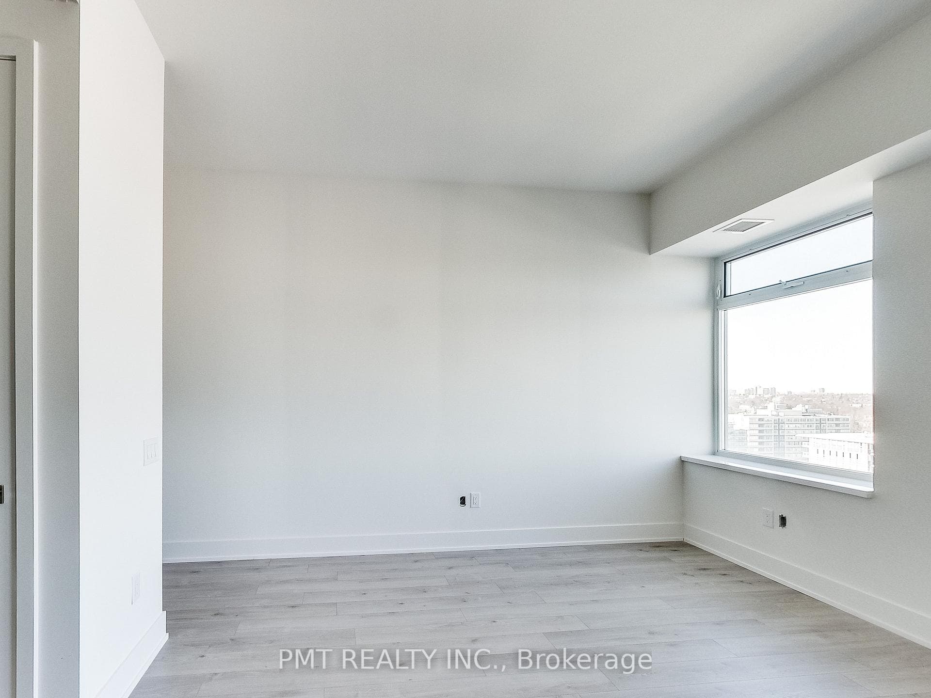 111 St. Clair Avenue Unit 1525 photo 7