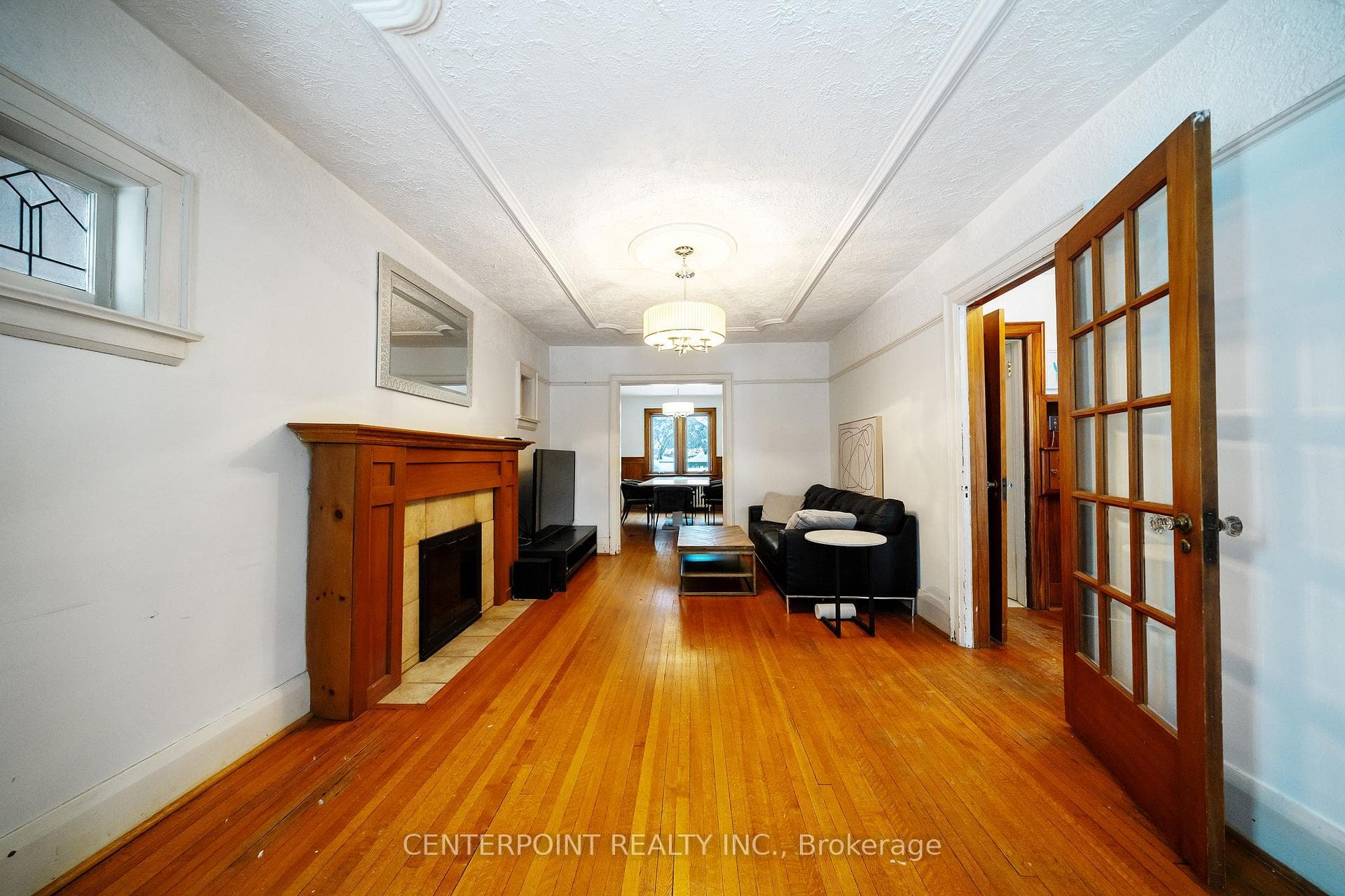 431 St Clements Avenue photo 3
