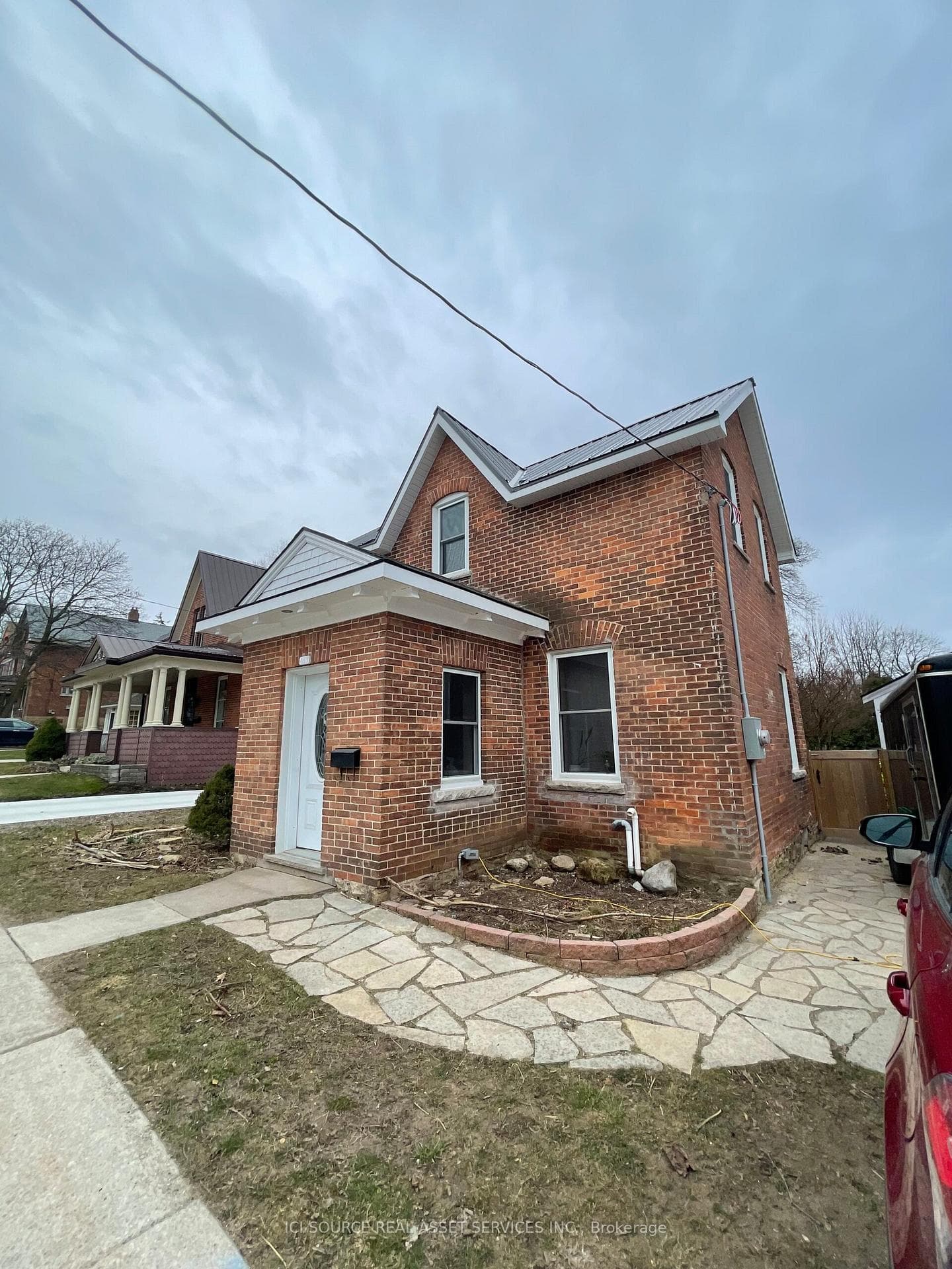 657 8th Street photo 1